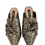 DKNY Pier Gold Metallic Brocade Knotted Bow Mules Size 7.5 M Pointed Toe Mules Photo 5