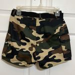 Love Tree Camo Midi Shorts with Belt Photo 5