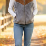 Patagonia Womens Los Gatos Fleece Vest Rare Camel BROWN Gray Stripe Size Small S Photo 0