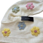 Korye 3D Crochet Flower Cropped Cardigan in Cream/Multi, Size S/M​ Photo 2