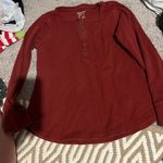 Ariat  medium thermal long sleeve top Photo 2