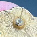 Vintage MONET Navy Blue Black/Beige Enameled Pinwheel Flower Pierced Earrings Black Photo 11