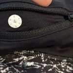 Lululemon Size 4 Speed Shorts Black White Print Running Workout Athletic 4” Photo 2