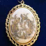 VINTAGE Pieces Fish HOROSCOPE ZODIAC Sugar Bead Metal Pendant Gold Tone Photo 1
