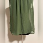 Ali & Kris EUC  Green Sleeveless Button Down Top with Black Collar size large Photo 6