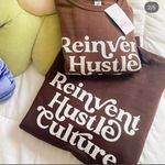 Reinvent Hustle Culture crewneck sweater Brown Size M Photo 1