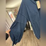 Elegant Navy V Photo 7