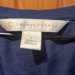 LC Lauren Conrad  sleeveless top size large . Photo 2