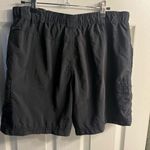 Columbia  Black Cargo Shorts Lightweight Relaxed Fit Photo 3