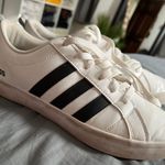 Adidas shoes Photo 0