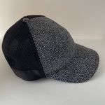 Lululemon Women’s Mesh SnapBack Trucker Hat Photo 1