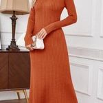 Arach & Cloz NWT Burnt Orange Long Sleeve V Photo 0