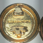 Liz Claiborne Vintage Gold Tone Round Off White Classic Retro Clip On Earrings Photo 4