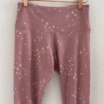 Onzie Hot Yoga High Rise Legging Pink Hue with Star Constellation Print XS Photo 3