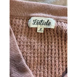 Listicle  V-Neck Waffle Sweater Size Small Pullover Fall Warm Buttons Photo 2