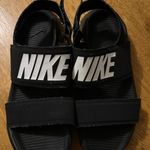 Nike Tanjun black and white sling back Velcro sandals woman's size 9 Photo 0
