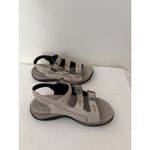 Clarks  Springer Sandals Womens Size 7 Beige Leather 3 Straps Mushroom Comfort Photo 3