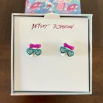 Betsey Johnson Earrings dog w/sunglasses NWT Photo 0