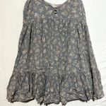 Dress Forum  Tank Top Women's Small Gray Floral 100% Rayon Scoop Neck‎ Peplum Hem Photo 1