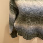 Elodie  blue gradient sweater size Small Photo 2