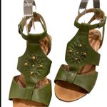 Naya Timpas Green Leather Beaded T Photo 3