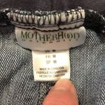 Motherhood Maternity 𝅺MOTHERHOOD jeans shorts size medium. Photo 1