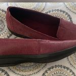 Clarks Collection Haydn Gloss Womens 8M Purple Leather Slip on Comfort Loafers Size 8 Photo 10
