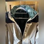 The North Face Women’s  XS Windbreaker Photo 4