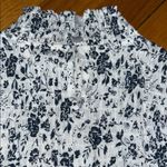 Adiva Black and White Ruffled Sleeveless Blouse Photo 4