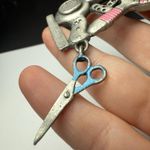 Spoontiques Hairstylist Tools Hairdryer Mirror Brooch Pin Pewter Tone Signed Silver Photo 7