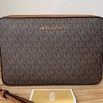 Michael Kors Purse Photo 0