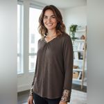 Talbots  Elegant Expresso Brown Women's Top Size M Shimmer Sequins Fancy Stretch Photo 4