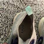 Brooks  Levitate Purple/light gray running shoes women’s 7 Photo 2