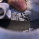 Nike Women’s VaporMax 2021  Air Flyknit Photo 5