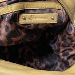 B Makowsky leather Women’s handbag Gold Yellow Metal Hardware Touch Medium Bag Photo 15