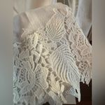 Rock & Republic  Crisp distressed White Jeans Photo 2