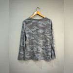 Jane and Delancey Gray Camo Twist Hem L/S Top Size M EUC Photo 3