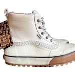 Vans MTE Standard Mid Unisex Boot Size 9 or 10.5 SKU#243171 Photo 0