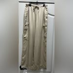 Z Supply New with tabs khaki cargo pants
Womens wide leg pants Size medium Photo 3