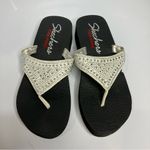 Skechers yoga foam flip flop sandals size 9 Photo 2