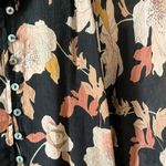 FATE. Beautiful Floral Top by perfect for Fall Photo 9