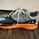 Yeezy  700 Boost Photo 6