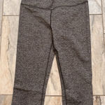 Victoria Sport Victoria's Secret Sport women's small black/gray capri leggings Photo 0