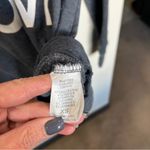 Chaser  Women’s Dog Mom Crewneck Pullover Grey/White/Red XS Photo 3