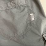 Mountain Hardwear  Shorts Cargo Quick Dry UPF 50 Hiking Travel Lightweight Grey Photo 5