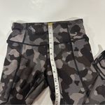 Athleta ‎ Lightning Camo 7/8 Length Tight in Supersonic Size SP Photo 10