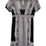 Black and White Patterned Babydoll Style Dress Flowy‎ Photo 0