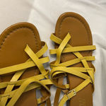 Franco Sarto  Mustard Yellow Leather Thong Toe Capture Sandals Size‎ 8 Photo 1
