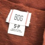 BDG  Womens Cotton Short Sleeve Shirt Crew Neck Rust Brown Size Small Photo 2