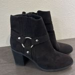 SO  Black Ankle Boots‎ Size 7.5 Casual Block Heel Ring Accent Photo 1